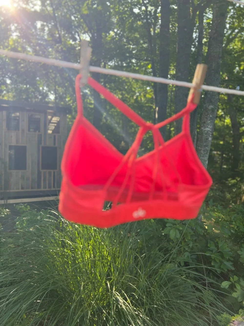 Alo Yoga Sunny Strappy Yoga Sports Bra